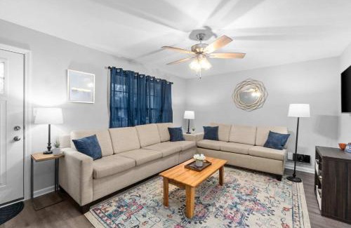 Clarksville House | 1-Mile to Downtown Clarksville 2 Comfy Homes