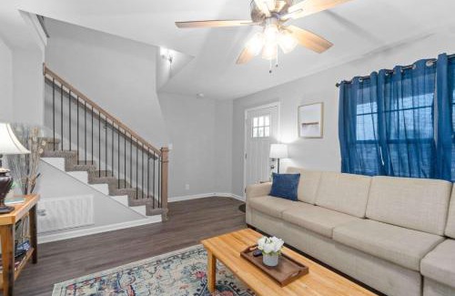 Clarksville House | 1-Mile to Downtown Clarksville 2 Comfy Homes