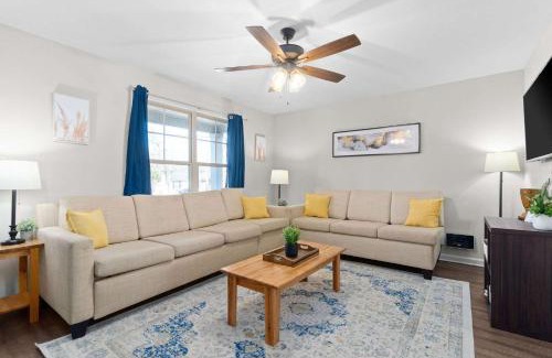 Clarksville House | 1-Mile to Downtown Clarksville Queen-City Charmer