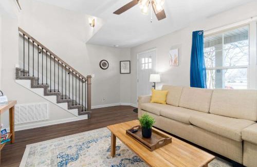 Clarksville House | 1-Mile to Downtown Clarksville Queen-City Charmer
