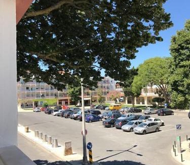 Carcavelos Apartment | 1 min to the beach - perfect for 6 guests