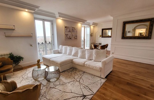 Celio Apartment | 1 minute away from Colosseum with panoramic view