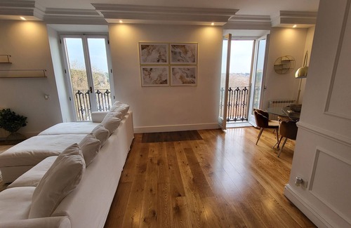 Celio Apartment | 1 minute away from Colosseum with panoramic view