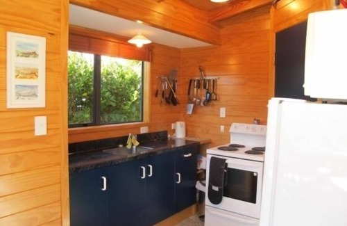 Matarangi House | 1 minute to the Beach
