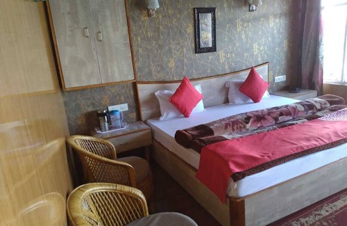 Darjeeling Hotel | 1 of best view property in Darjeeling