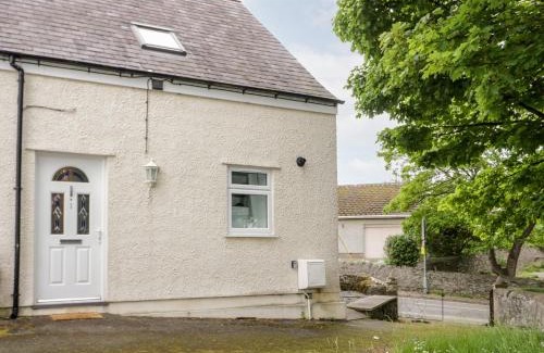 Amlwch House | 1 Old Kingdom Hall