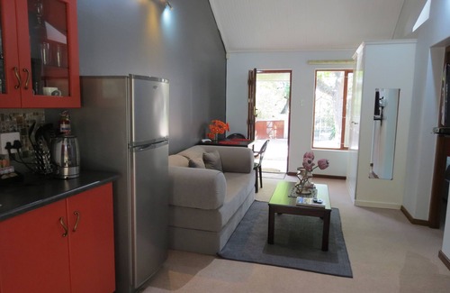 Grahamstown Hotel | 1 on Ross
