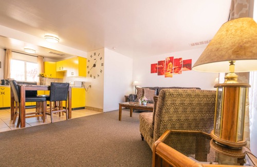 Page Apartment | 1 or 3 Bedroom Apartment with Full Kitchen