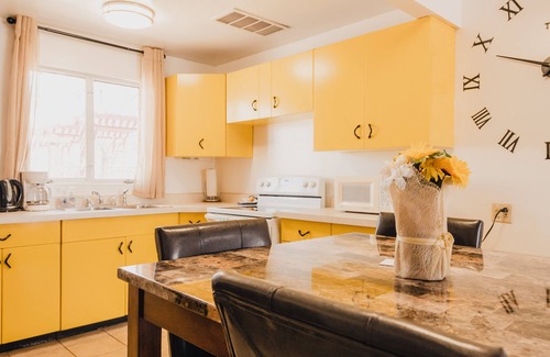 Page Apartment | 1 or 3 Bedroom Apartment with Full Kitchen