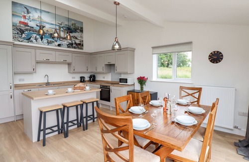 Dunstan Cottage | 1 ORCHARD COTTAGES, family friendly, with a garden in Craster