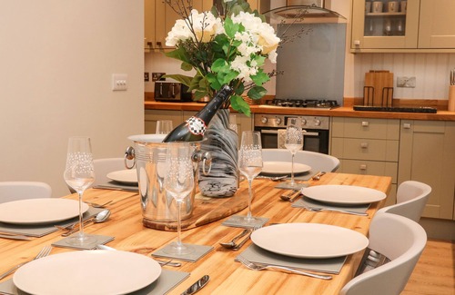 Hollow Meadows Cottage | 1 Orchard View