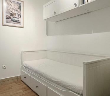 Bagnolet Apartment | #1 Petit studio près du métro L9