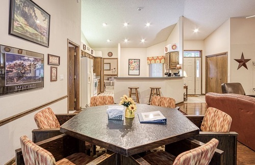 Hot Springs Village House | 1 Redondo Way - HDTV, WIFI. Large, spacious one level home in Diamante