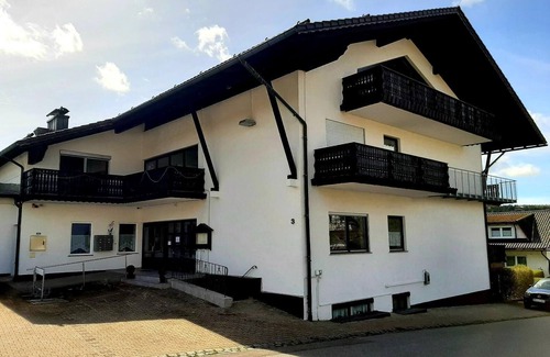 Frauenau Apartment | 1-room apartment (30 sqm) with west-facing balcony and free WiFi