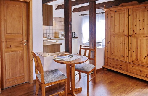 Tinnum Cottage | 1-room apartment no. 1 - Pension Froeschel