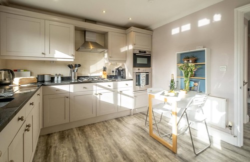 Thorpeness Cottage | 1 Sanctuary Court - sleeps 6 guests in 3 bedrooms