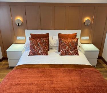 Fort William Apartment | 1 Sheraton Apartments