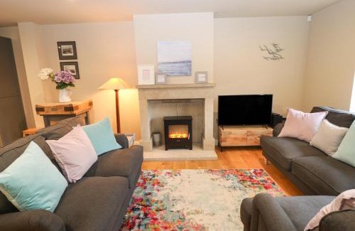 Lothersdale House | 1 Stansfield Mews