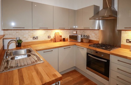 Looe Cottage | 1 Streamside