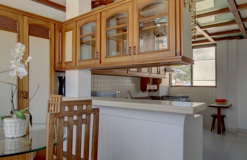 Copacabana Cabin | 1 suite plus 2 bedrooms plus 2 towels For 8 people