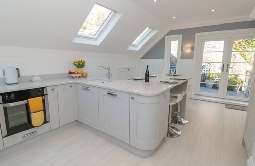 Dartmouth Cottage | 1 The Old Coach House