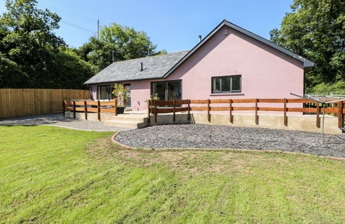 Robeston Wathen Cottage | 1 The Warren