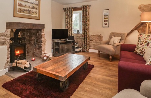 Fownhope Cottage | 1 TUMP COTTAGES, pet friendly, character holiday cottage in Fownhope