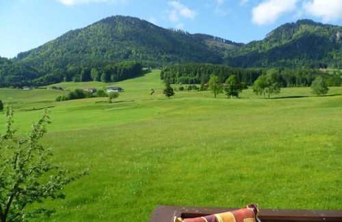 Ruhpolding Apartment | 1 vacation apartment 43sqm, balcony, kitchenette, 1 bedroom, 1 bed-sitting room, WLAN