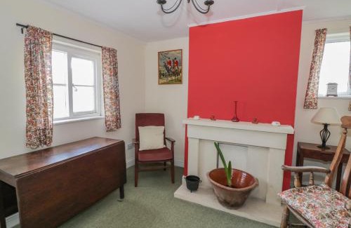 Stonehouse House | 1 Westcroft Cottage