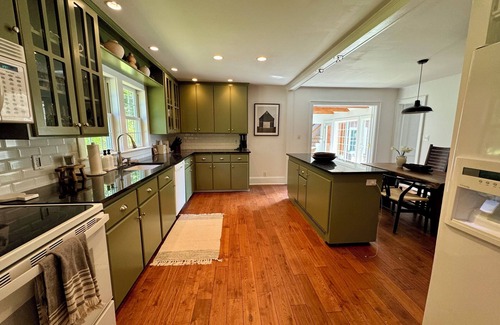 East Chatham House | 10 Acre Country Estate with Pool, Hot Tub & Views!
