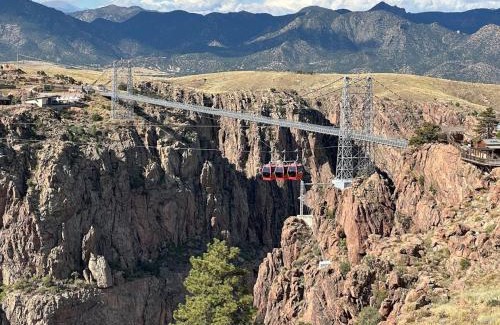 Cotopaxi House | 10 Acres Private 3story Royal Gorge retreat