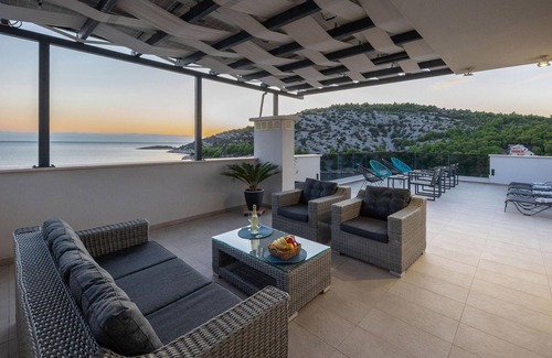 Razanj House | 10 bedroom gorgeous home in Razanj