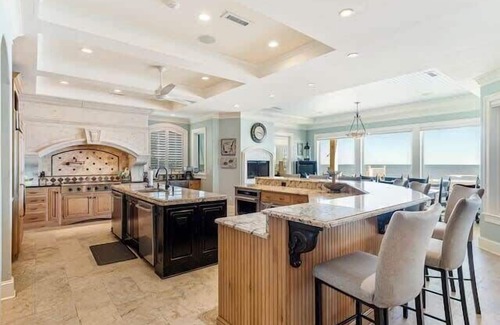 Isle of Palms House | 10 Bedroom Oceanfront Estate|Beachfront Pool