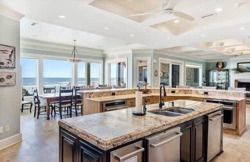 Isle of Palms House | 10 Bedroom Oceanfront Estate|Beachfront Pool