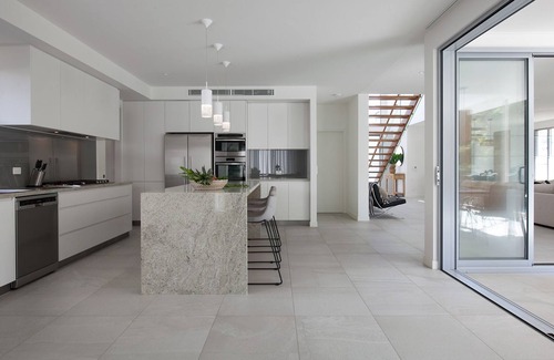 Yaroomba House | 10 Belle Mare Avenue