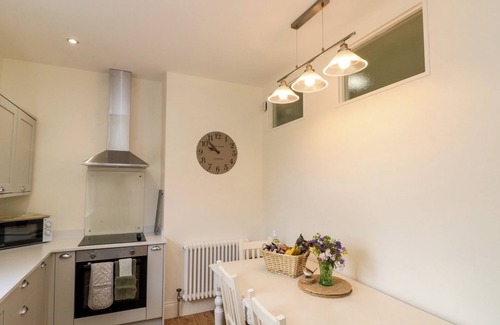Guisborough Cottage | 10 CHALONER, family friendly, country holiday cottage in Guisborough