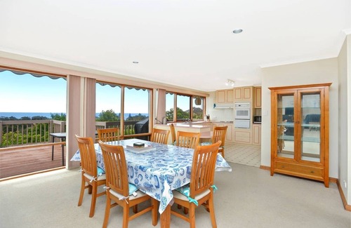 Encounter Bay House | 10 Clive Ave - Waterviews