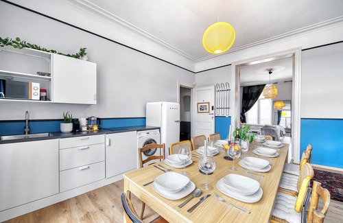 Brussels House | 10/Comenstay.be/660m2 townhouse GameRoom+Terrace+Jacuzzi+Sauna for groups 35+pp