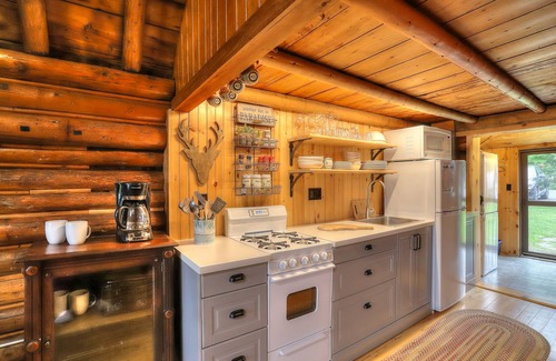 Rangeley Cabin | 10 Haines Landing - We love this classic cabin! Pet friendly and gorgeous views!