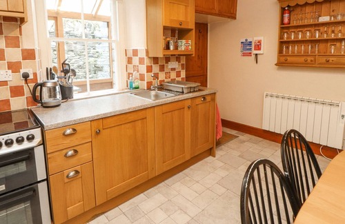 Glenridding Cottage | 10 HALTON TERRACE, pet friendly, with open fire in Glenridding
