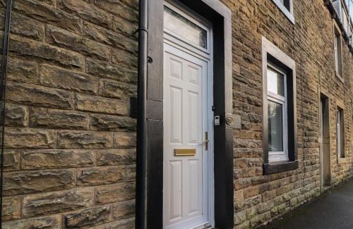 Skipton House | 10 Haw Grove