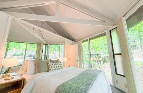 Village of Four Seasons House | 10 Historic Treetop Village Home 2bed3bath-6pp