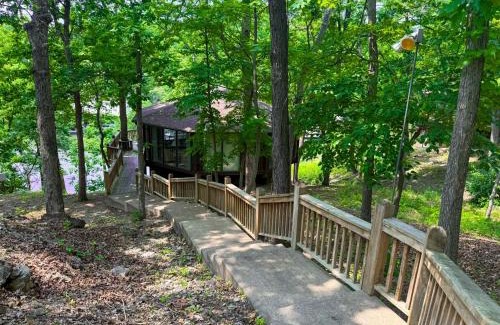 Village of Four Seasons House | 10 Historic Treetop Village Home 2bed3bath-6pp