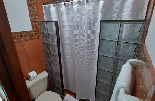 San Isidro Apartment | 10 km's From SJO Airport In the Cool Hills of the Central Valley!