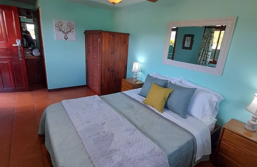 San Isidro Apartment | 10 km's From SJO Airport In the Cool Hills of the Central Valley!