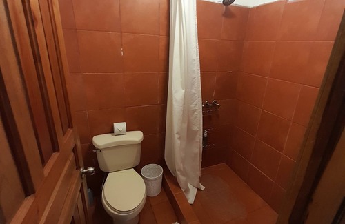 San Isidro Apartment | 10 km's From SJO Airport In the Cool Hills of the Central Valley!