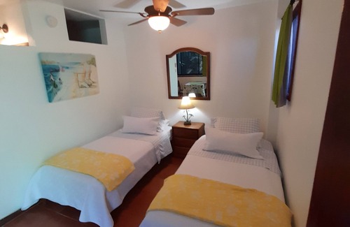 San Isidro Apartment | 10 km's From SJO Airport In the Cool Hills of the Central Valley!