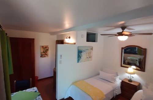 San Isidro Apartment | 10 km's From SJO Airport In the Cool Hills of the Central Valley!