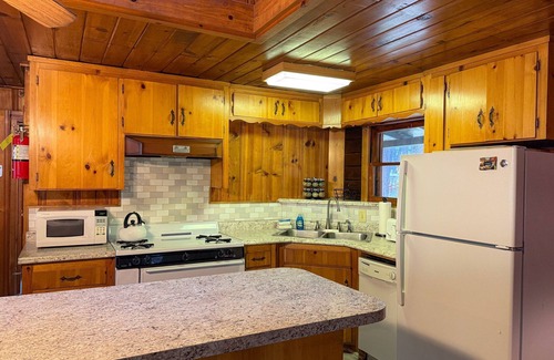 North Wawona Cabin | (10) Little Cabin In The Woods