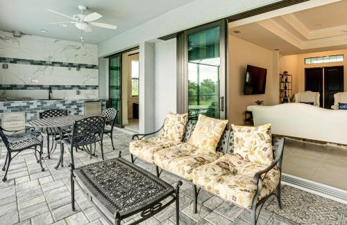 South Gulf Cove House | 10 Mi to Beaches Modern Retreat in Port Charlotte
